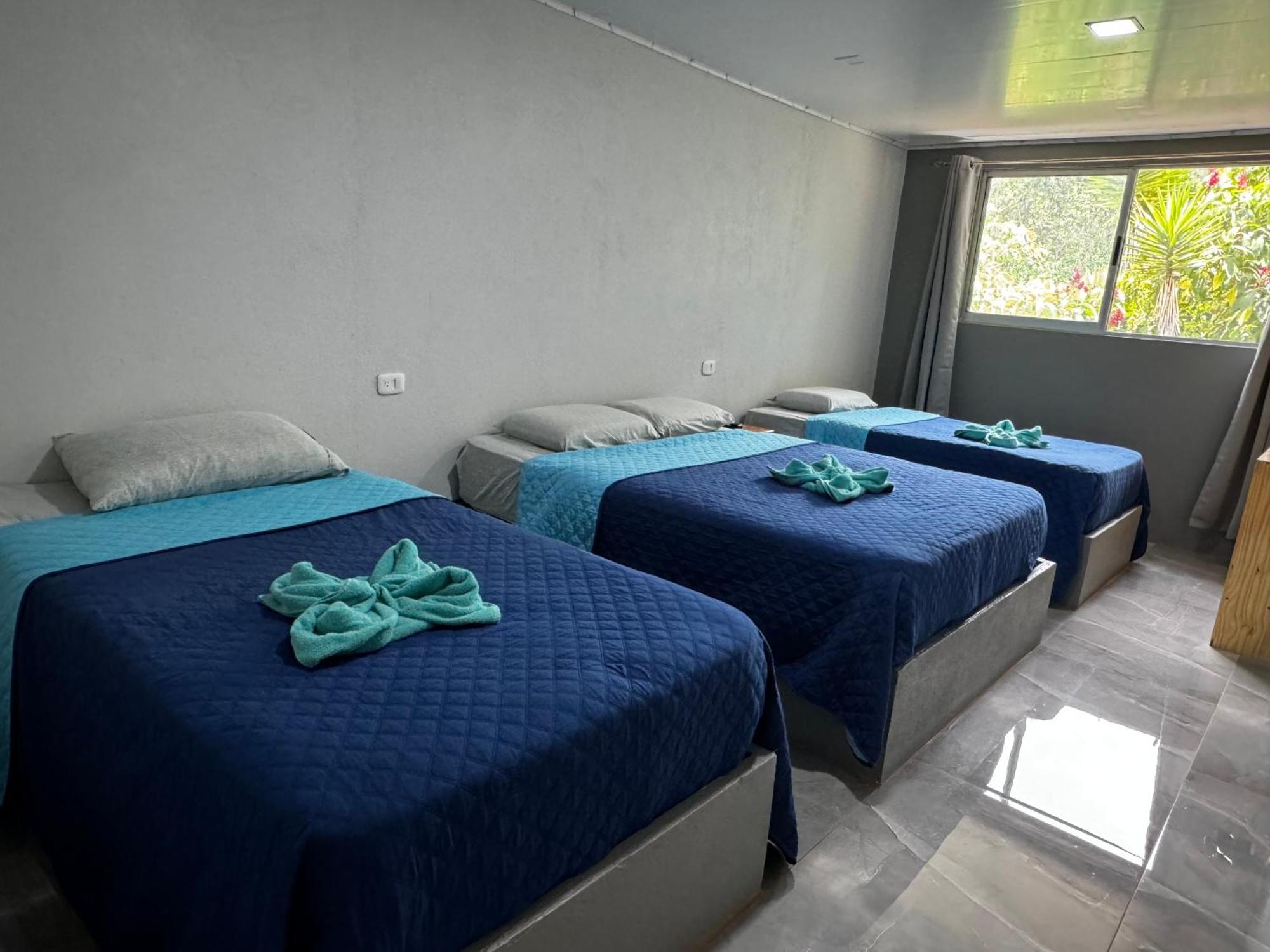 Rivas Hotel Uran מראה חיצוני תמונה