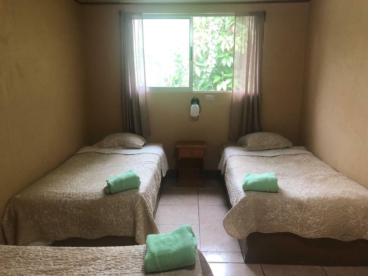 Rivas Hotel Uran מראה חיצוני תמונה